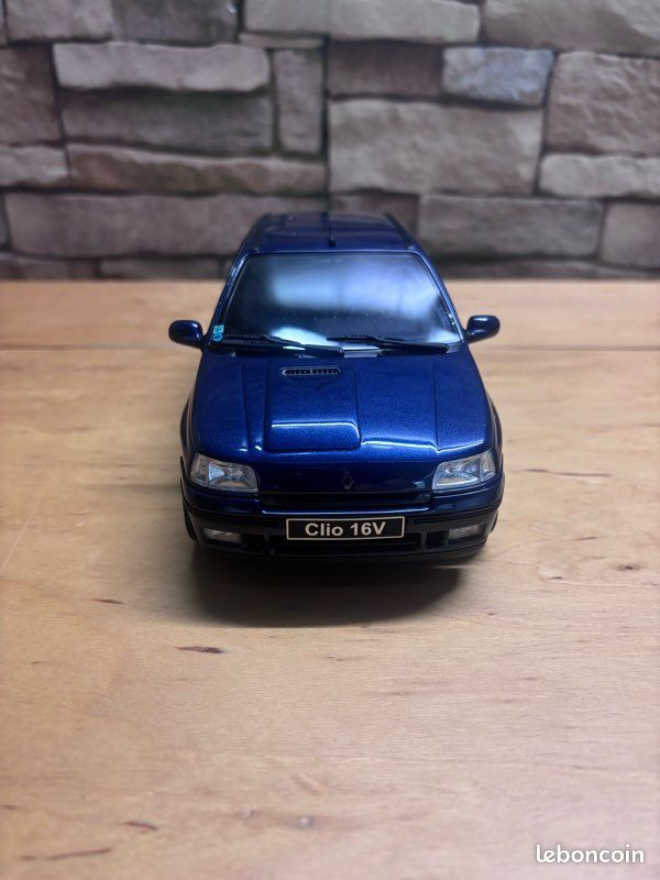 RENAULT 5 TURBO ET CLIO V6 Coffret 20 Ans de Production UNIVERSAL H