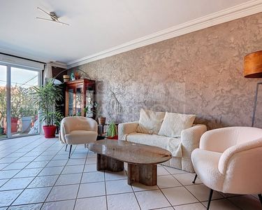 Appartement 240 000 € - 94 m²