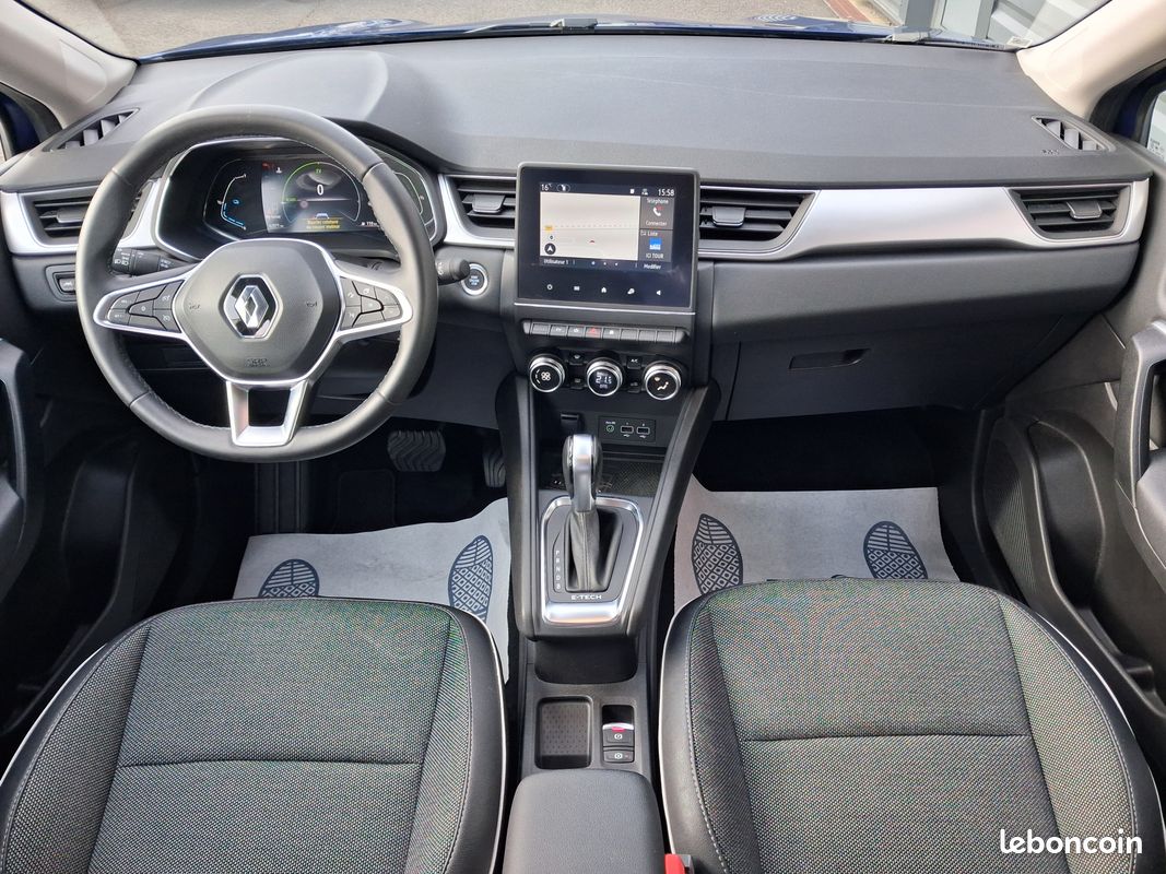 Renault Captur 1.6 E-Tech hybride 145ch Intens -21 (image 3)