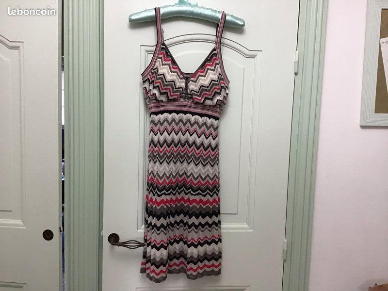 Robe D'été GUESS En Voile Grise – Fines Bretelles Taille M, Excellent état