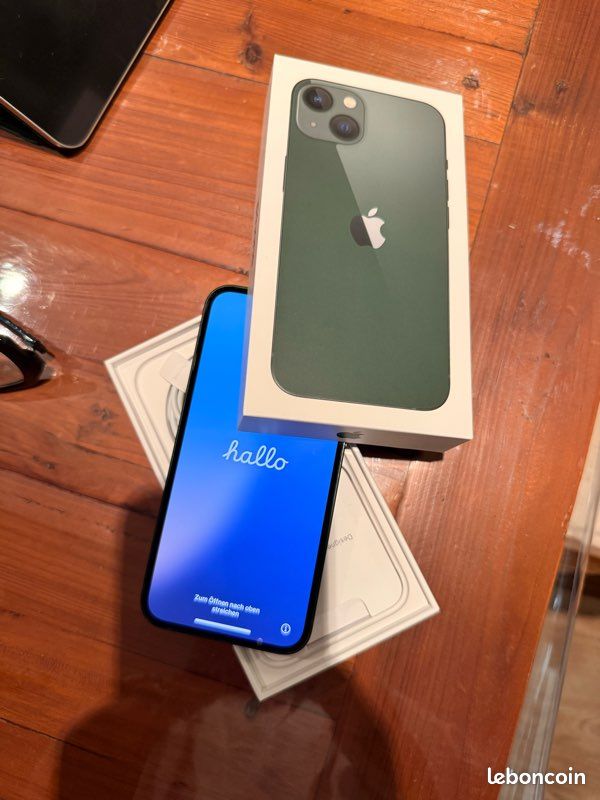 IPhone 13 kaki très bon état (image 2)