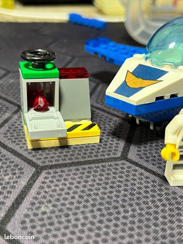 Lego - City - Le jet de patrouille de la police (60206) (image 3)
