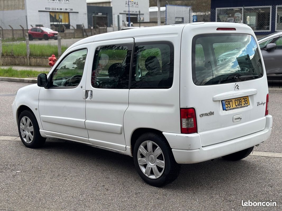 Citroen Berlingo 1.6 HDI 90 Multispace Pack - 1ère Main (image 3)