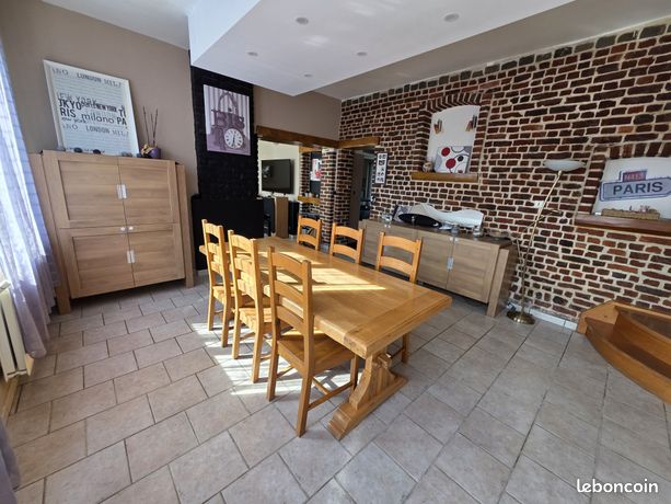 Maison 7 pièces 240 m²
