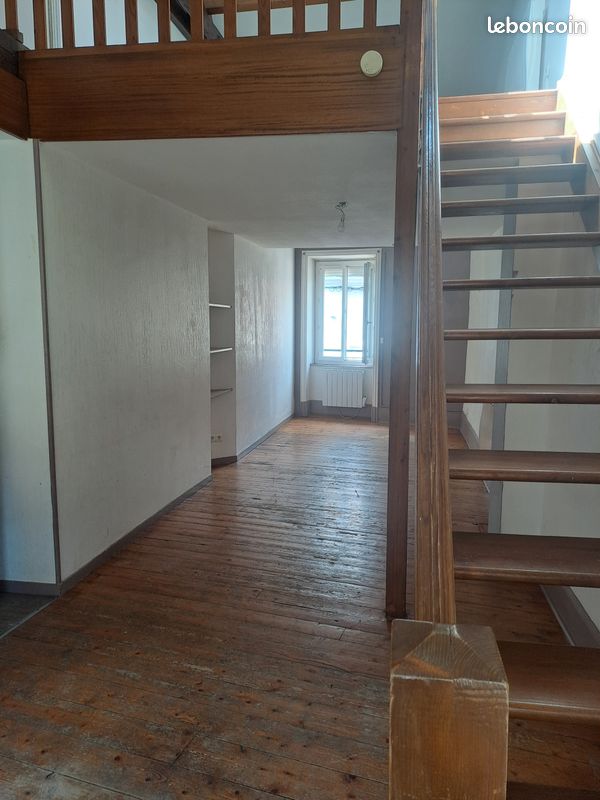 Appartement 2 pièces 45 m² · à Panissières · 45 m² · 315 €/mois
