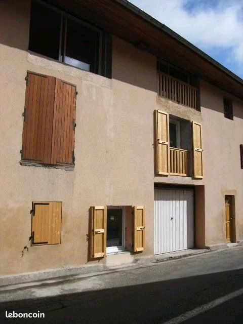 Appartement 4 pièces 100 m² · à Chamoux-sur-Gelon · 100 m² · 752 €/mois