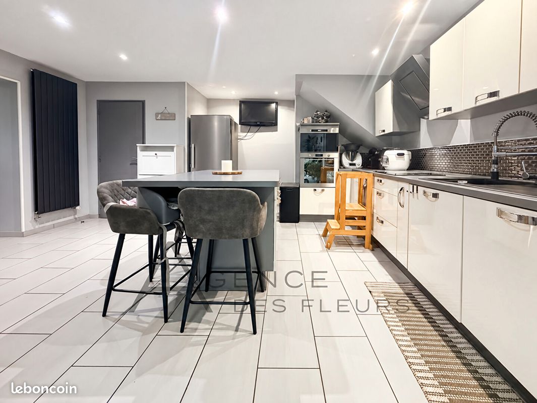 Maison 5 pièces 147 m² · à Oissel · 147 m² · 239 000 €