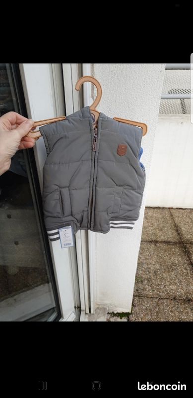 Doudoune JACADI REVERSIBLE sans manches bébé 6mois (image 1)