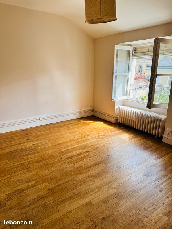 Appartement 2 pièces 27 m² · à Poitiers · 27 m² · 360 €/mois