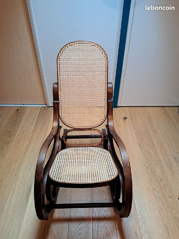 Fauteuil a bascule Thonet (image 1)