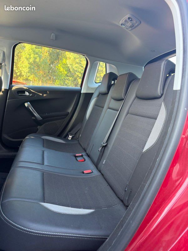 Peugeot 2008 HDI 100ch Phase2*ALLURE*GARANTIE (image 4)