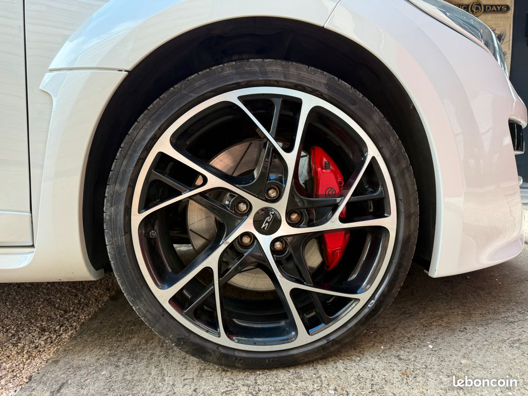 Renault Megane 3 (III) RS 275 CUP/ RECARO (image 15)