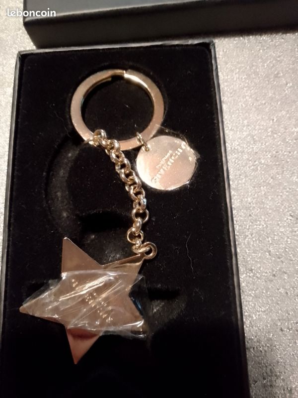 Porte clés, bijoux de sac parfumeur Givenchy (image 7)
