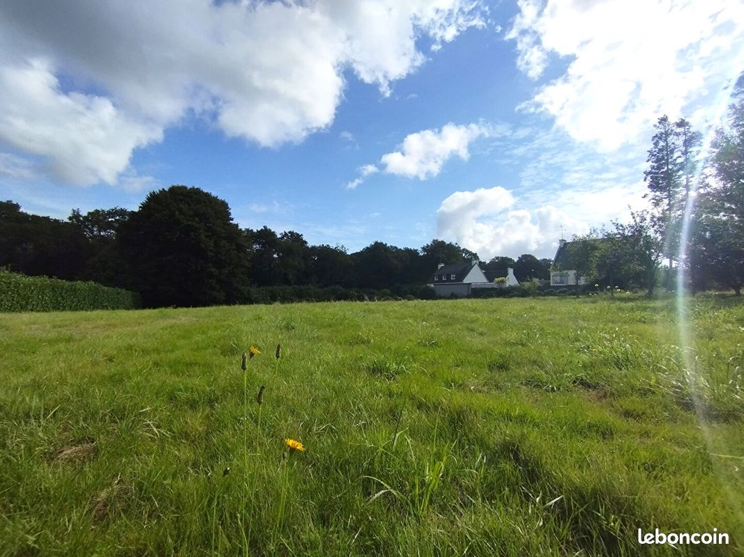 Terrain 587 m² · à Saint-Évarzec · 587 m² · 106 900 €