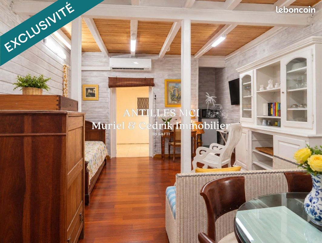 Immeuble 140 m² · à Fort-de-France · 140 m² · 320 000 €