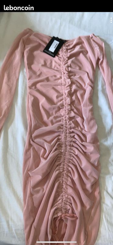 Robe (image 1)