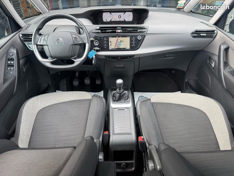 CITROËN C4 Picasso II 1.6 e-HDi 115 cv (image 8)