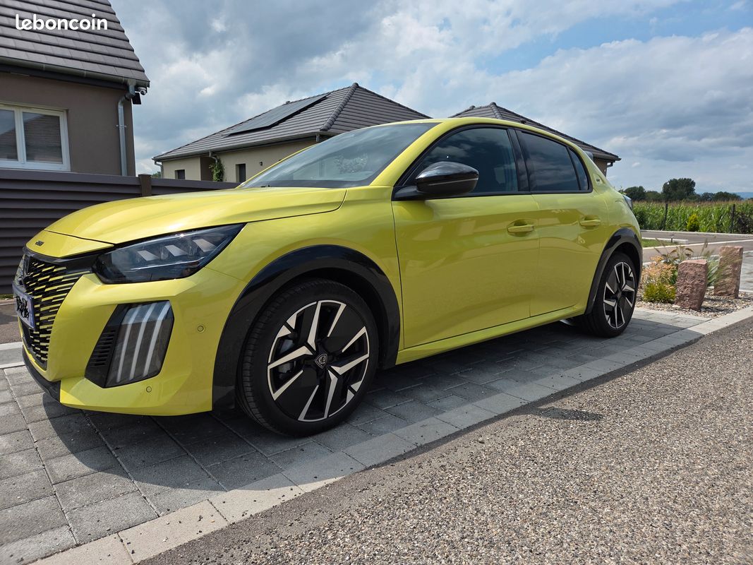 208 GT Exclusive Hybrid 145 ch e-DCS6 (image 1)