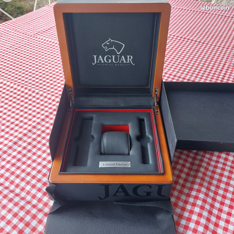 Boite et surboite montre jaguar (image 1)