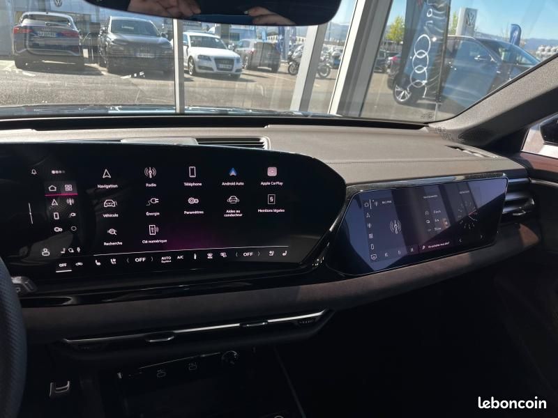 Audi A5 Avant 2.0 e-hybrid 299ch S line quattro S tronic 7 (image 23)
