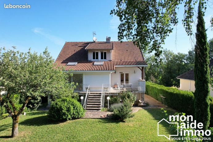 Maison 6 pièces 210 m²