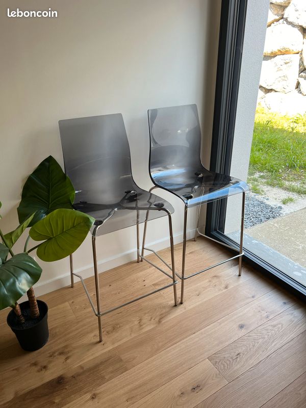 Lot de deux tabourets (image 1)