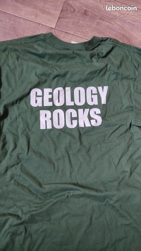 Tee shirt Croute Terrestre Géologie taille L jamais porté (image 2)
