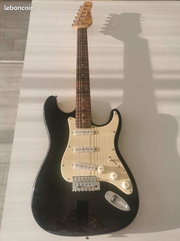 Guitare électrique (image 1)