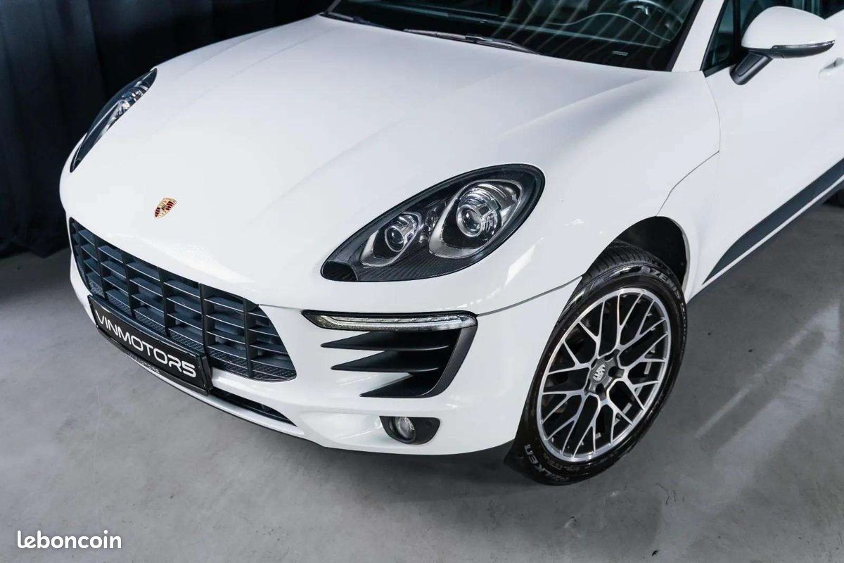 Porsche Macan 2.0 252 ch PDK * Toit Panoramique * Volant Chauffant * Sièges Ventilés * Cuir Noir * Caméra * LED (image 5)