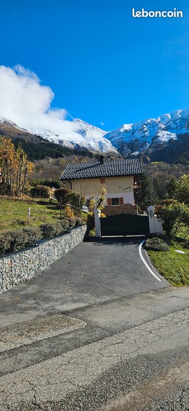 Maison chalet de montagne · à Saint François Longchamp · 595 000 €