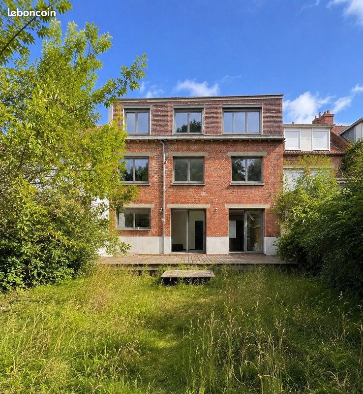 Maison 7 pièces 253 m² · à Hazebrouck · 253 m² · 407 500 €