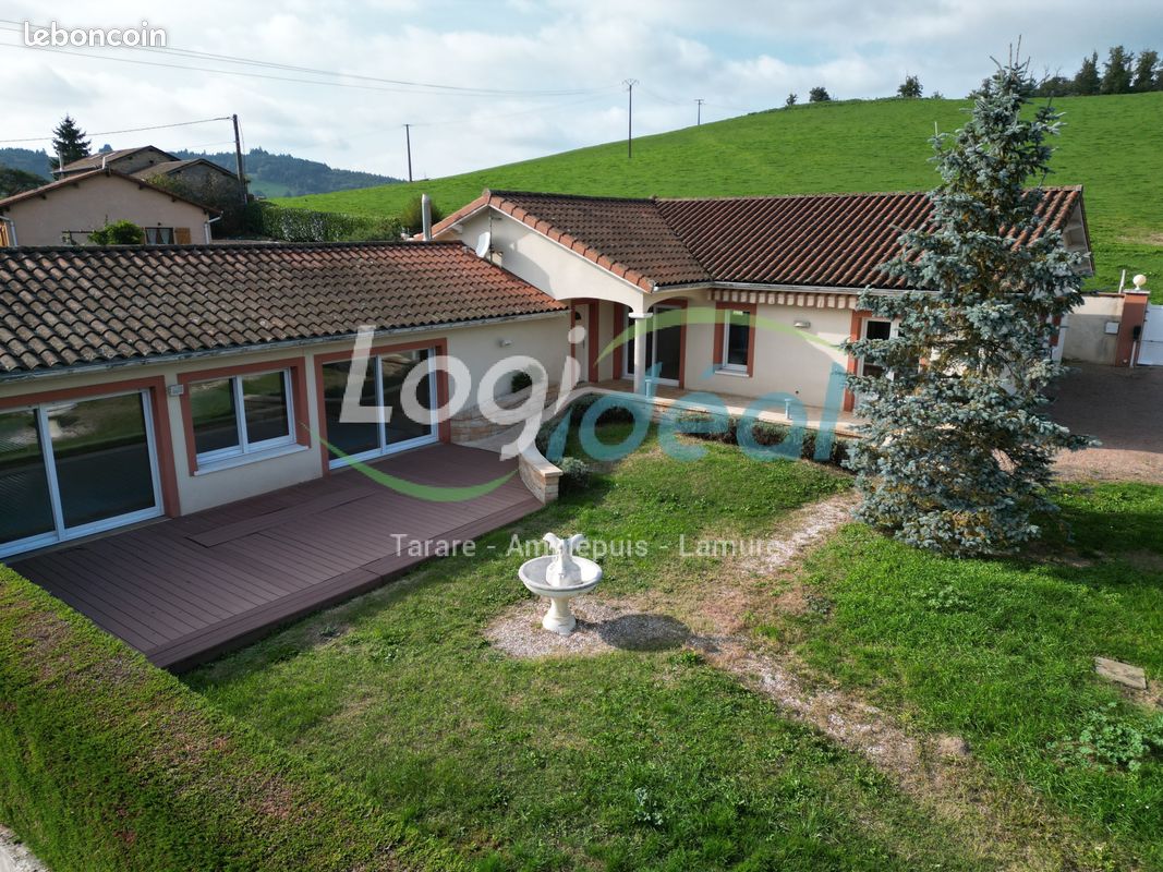 Maison 4 pièces 130 m² · à Amplepuis · 130 m² · 349 000 €