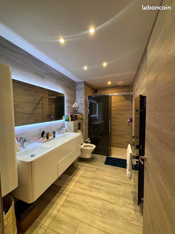 Appartement 3 pièces 90 m² · à Roquebrune-sur-Argens · 90 m² · 2 500 €/mois