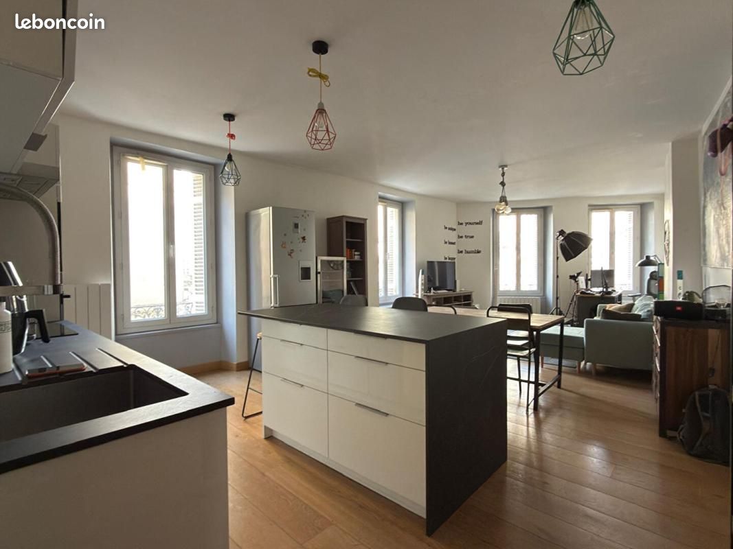 Appartement 3 pièces 75 m² · à Bordeaux · 75 m² · 380 000 €