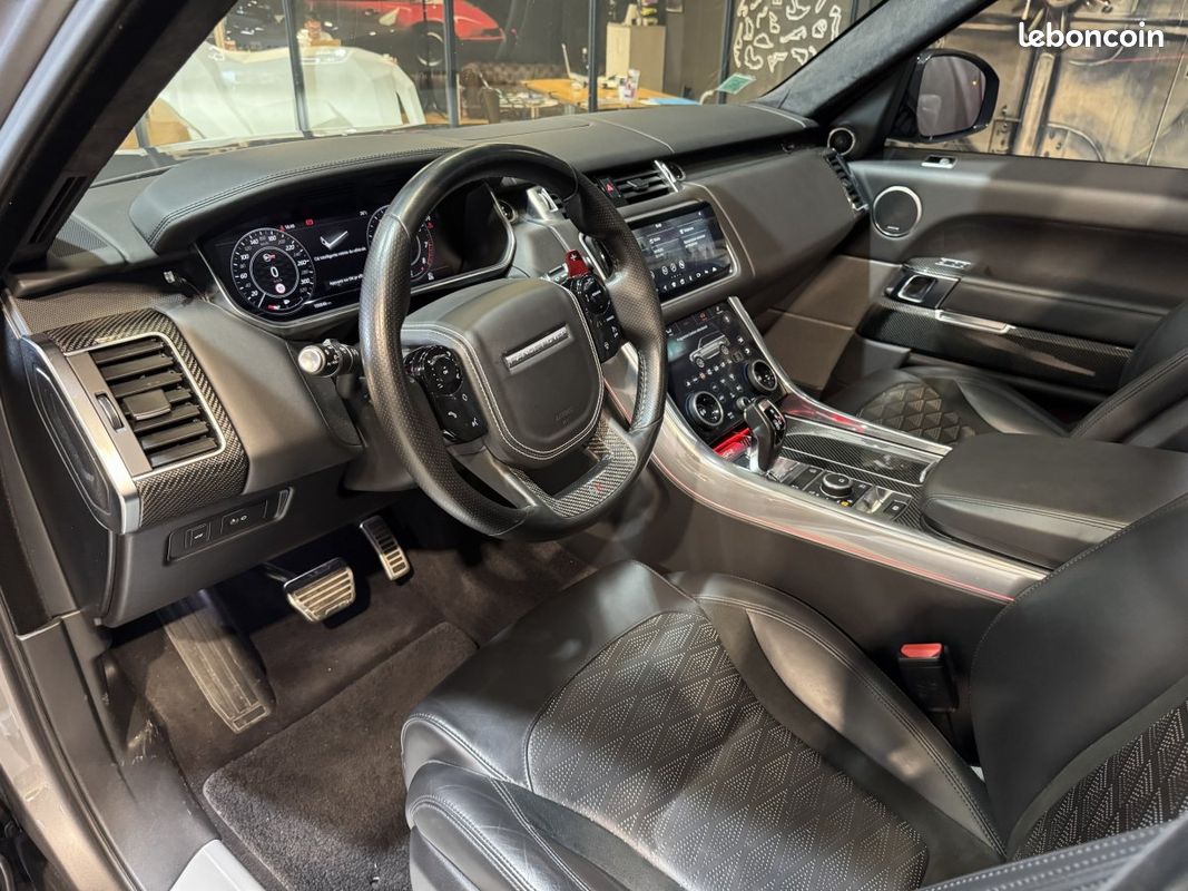Land Rover Range Rover Sport (2) V8 5.0 575ch SVR Toit Ouvrant CARBONE Phase 2 (image 10)