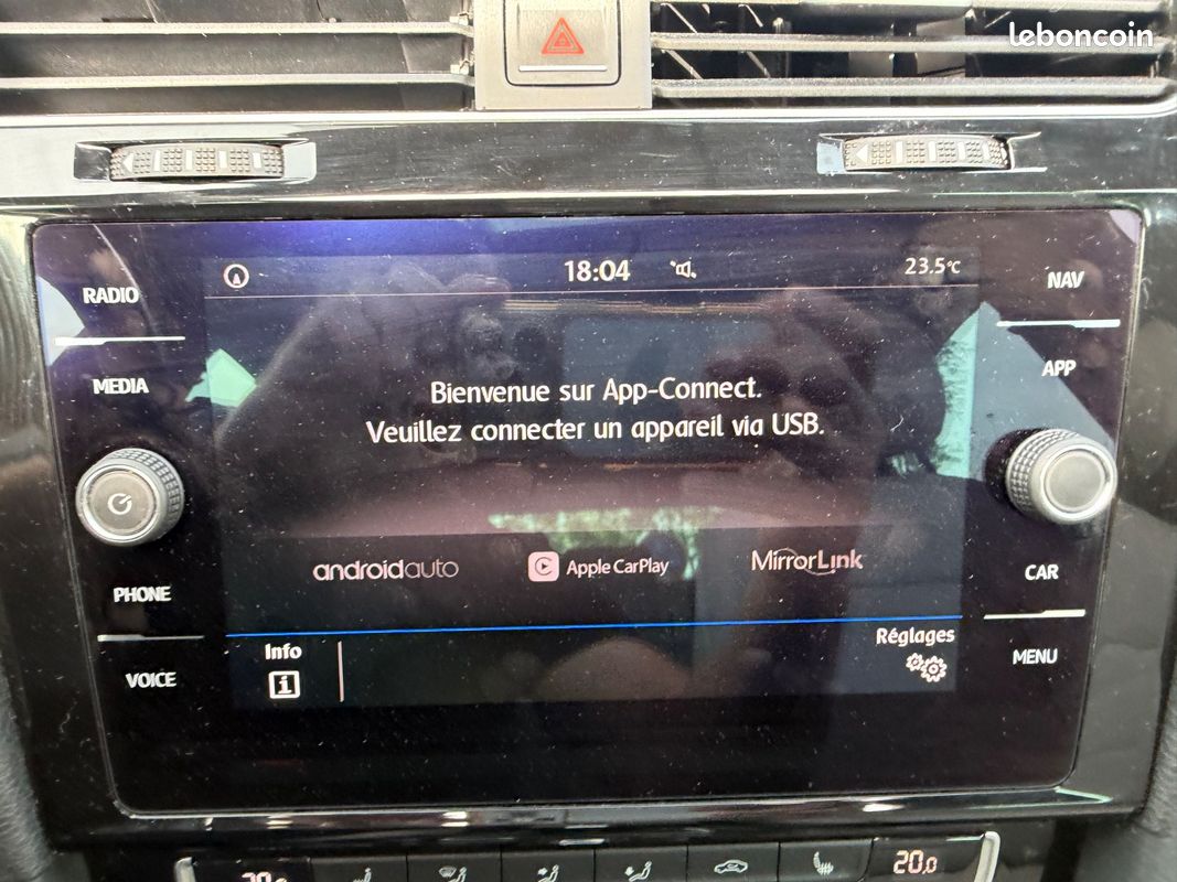 Volkswagen GOLF 7 CARAT 2.0 TDI 150 DSG TOIT COCKPIT DYNAUDIO CUIR LED (image 13)