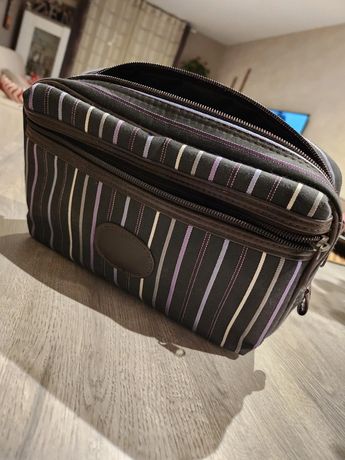 Trousse Louis Vuitton d'occasion - Annonces accessoires et bagagerie  leboncoin