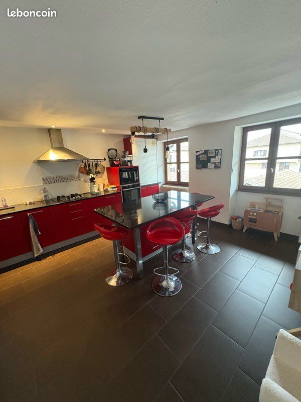 Appartement 3 pièces 90 m² · à La Côte-Saint-André · 90 m² · 866 €/mois