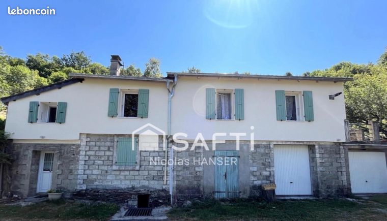 Propriété 8 pièces 139 m²