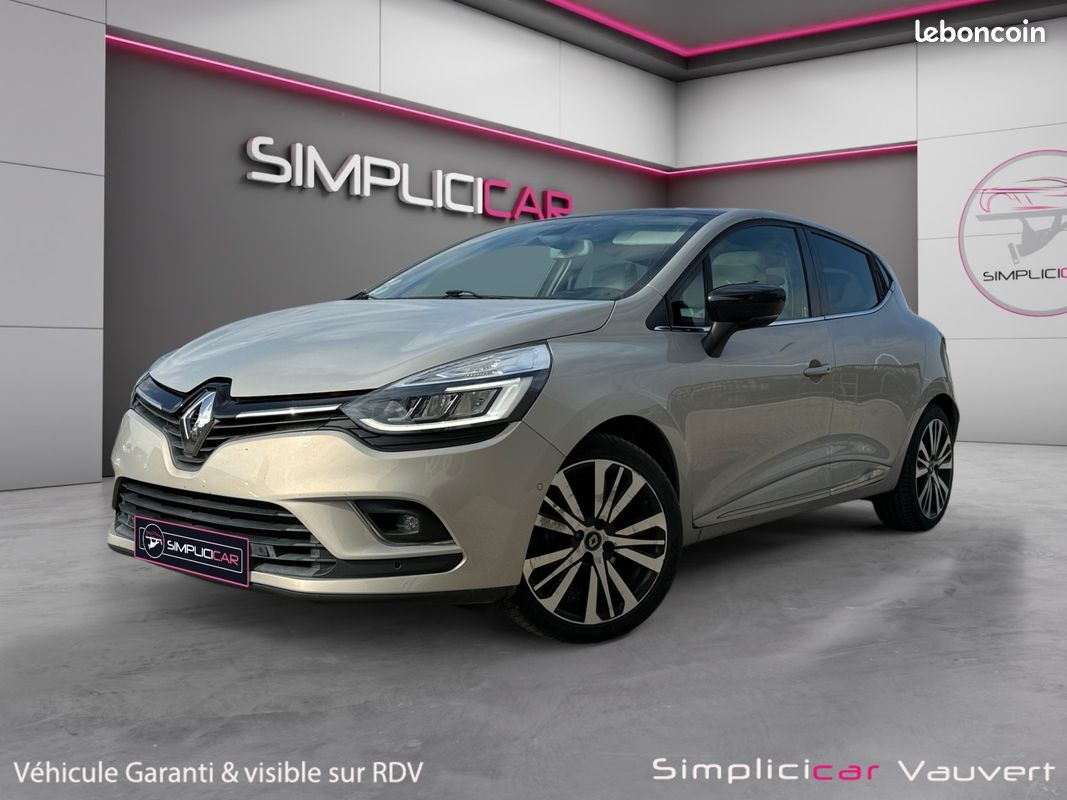 RENAULT CLIO 1.2 TCE 120 INITIALE PARIS 118Ch Sièges chauffants Système Bose Garantie 12 mois (image 4)
