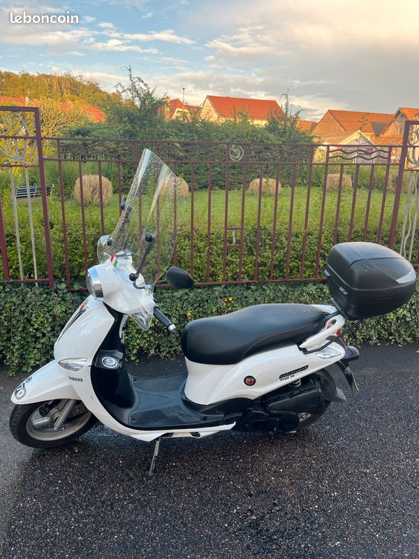 Scooter yamaha Motos