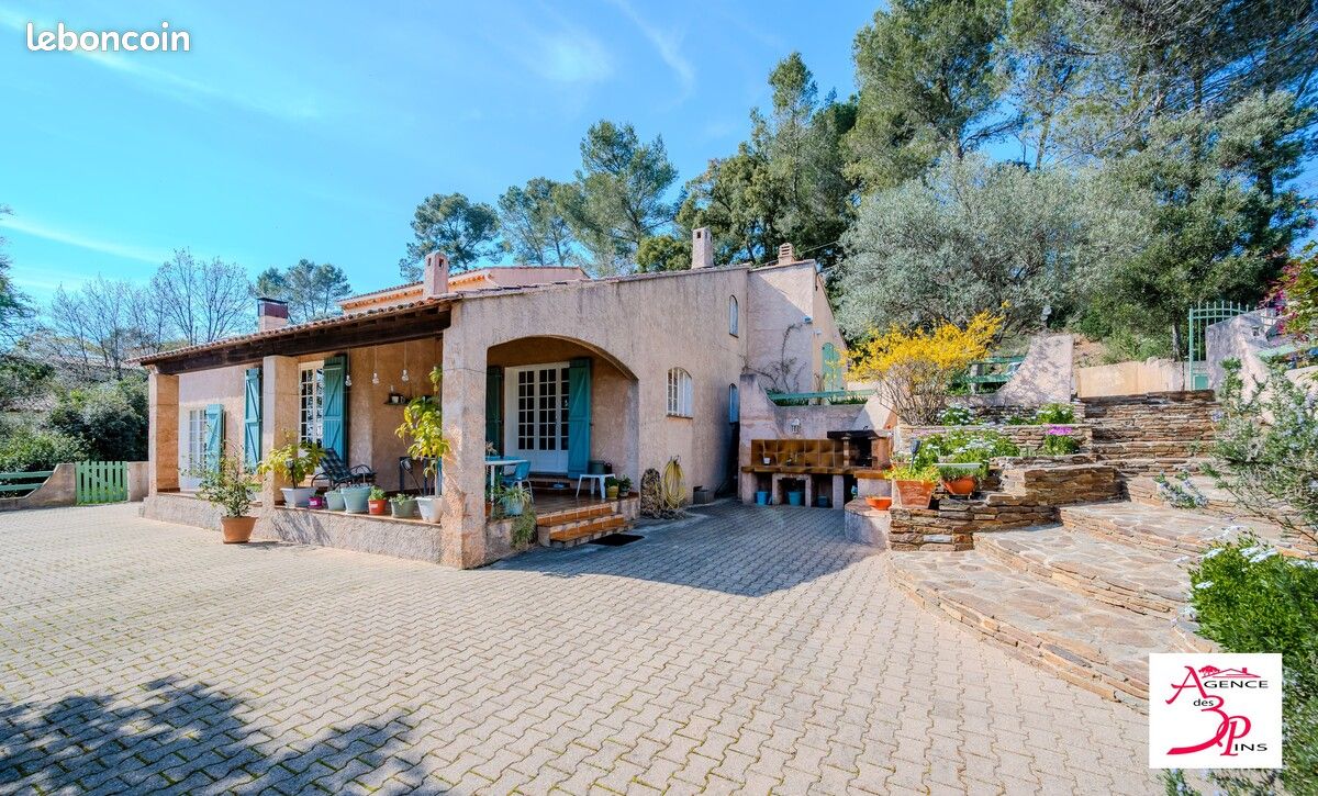 Maison 4 pièces 153 m² · à Pierrefeu-du-Var · 153 m² · 580 000 €
