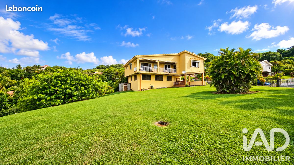 Maison 9 pièces 163 m² · au Marigot · 163 m² · 394 500 €