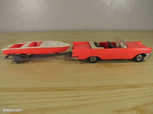 NOREV - 92 - Chrysler New Yorker Et Dinghy Rocca - Bleu clair