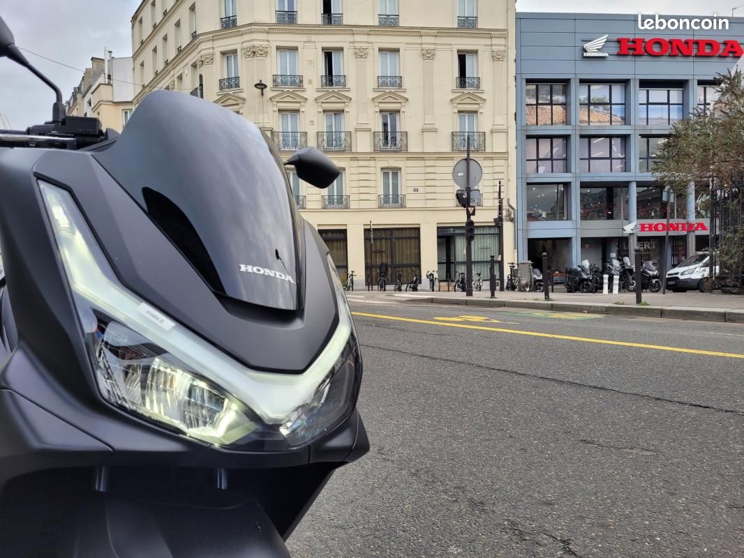 Honda PCX 125 – État Neuf | Opportunité Concession 4en1 (image 4)
