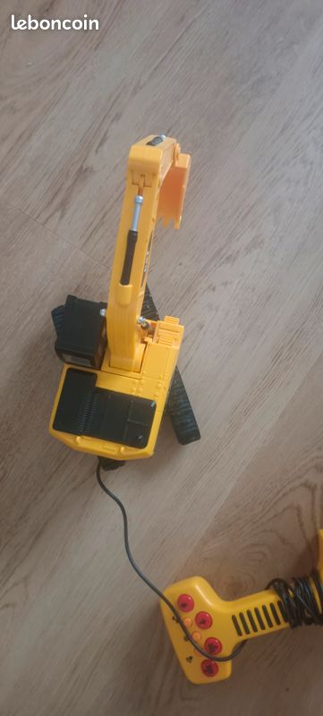 Jouet télécommandé (image 1)