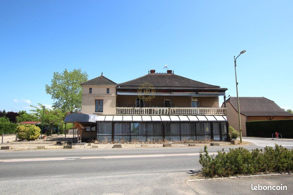 Immeuble 609 m² · à Tournus · 609 m² · 175 000 €