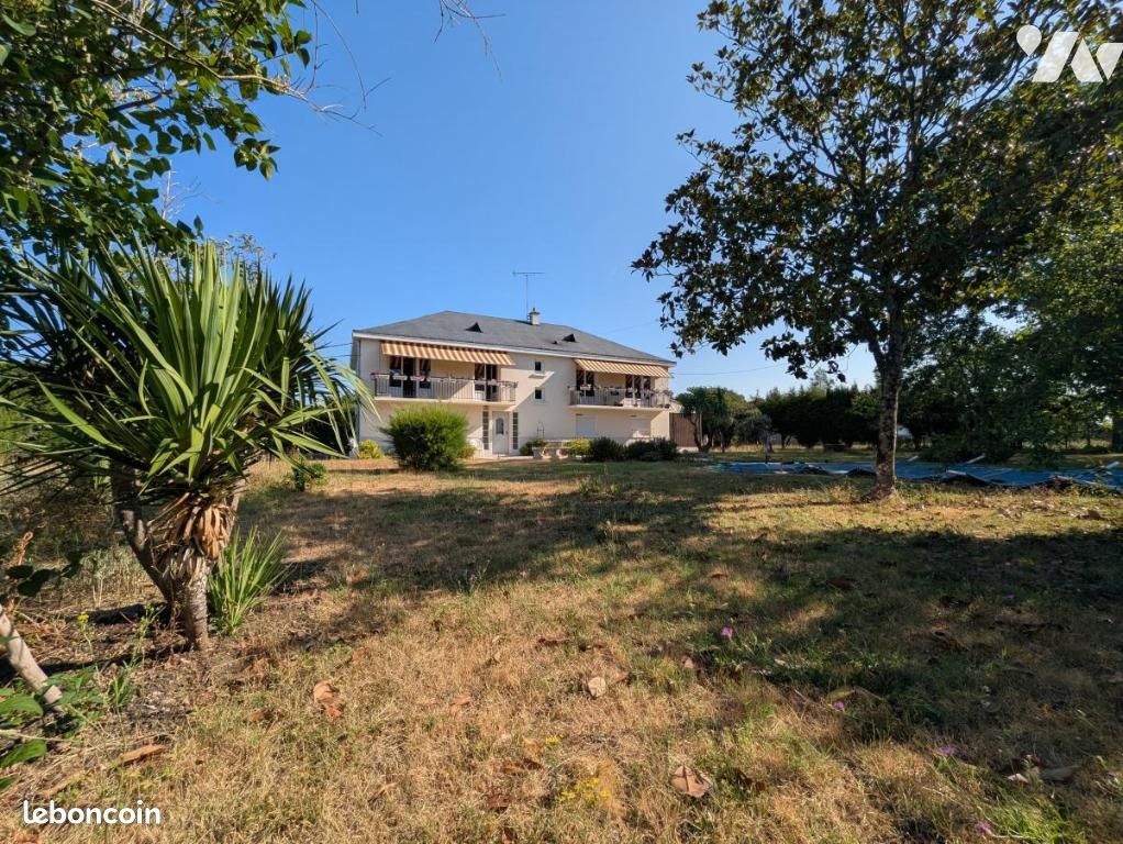 Maison 8 pièces 250 m² · à Rochecorbon · 250 m² · 471 350 €