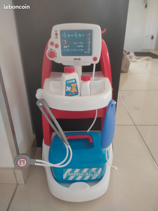 Charriot malette docteur smoby (image 1)