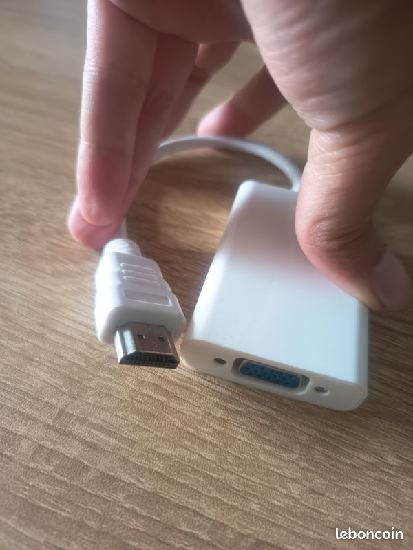 Adaptateur VGA to HDMI (image 2)